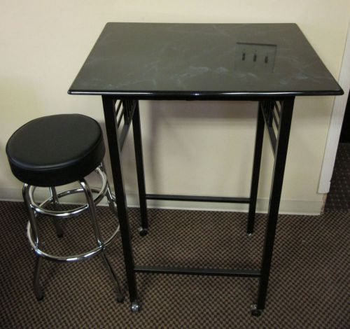 Geometric table with double ring Metal Stool