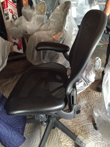 1 Herman Miller Fully Loaded Size B Aeron Chairs &#034;NEW&#034;