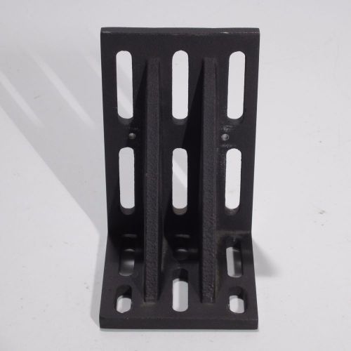 NEWPORT NRC 90 DEGREE ANGLE MOUNTING BRACKET WITH SLOTTED FACES 360-90