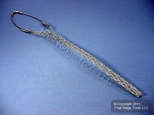 Pass and Seymour Strain Relief Bus-Drop Support Cable Cord Grip .820&#034;-1.00&#034; FC70