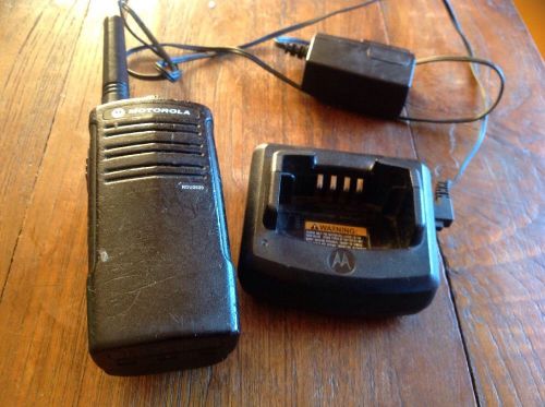 Motorola RDU2020 2way Radio W/charger And AC Adapter - Works!!