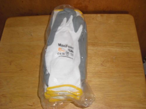pip maxifoam g-tek premium nitrite foam coated gloves x-large