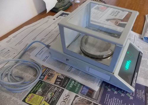 Mettler PM200 balance scale 210g with power cord and glass cover