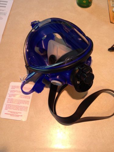 Sperian MEDIUM/LARGE FULL FACE RESPIRATOR BRAND NEW WITH TAGS