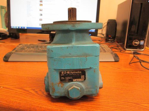 Eaton V-20 series  power steering pumps 2 pieces NOS