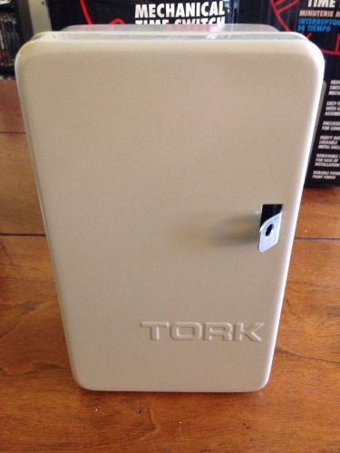 TORK Indoor/Outdoor 24/7 Mechanical Timer, Time Switch 1or2 Pole Model 1101 New