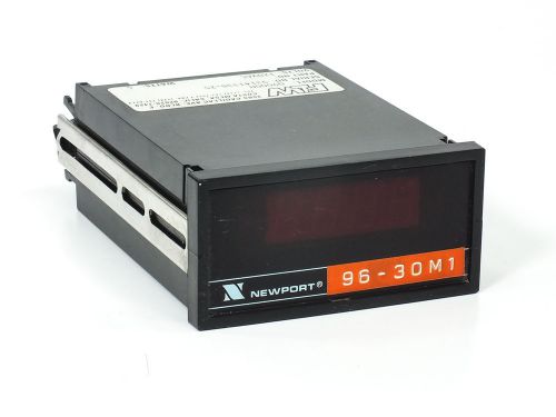 Newport panel frequency meter 1/8 din 120-volt ac (q9000h) for sale