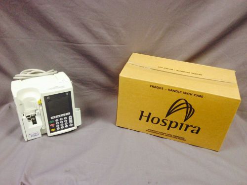 Hospira Plum A+ 11.6 software IV Infusion Pump w/ case of IV tubing