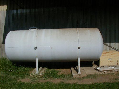 1000 Gallon Air Storage Tank in very good condition Will Pass Inspection