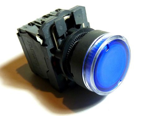 NEW TELEMECANIQUE XB5 AW3665 PUSH BUTTON SWITCH LED 24 VAC BLUE MOMENTARY