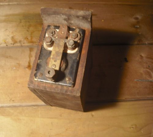 Vintage ANTIQUE Make n Break, Hit Miss  Buss Coil