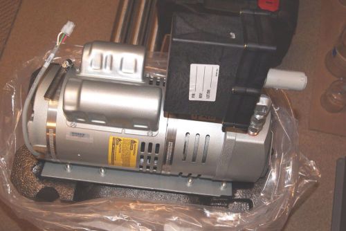 1/2hp gast vacuum pump #1023-318q-g274ax rotary vane 9cfm oil less 1ph 110v new for sale