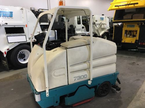 Tennant 7300 scrubber sweeper ride on for sale