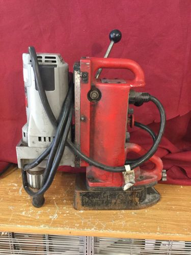MILWAUKEE ELECTROMAGNETIC DRILL  4262.1