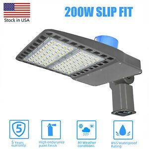 Dusk to Dawn LED Parking Lot Lights, 200W Commercial LED Shoebox Street Lighting