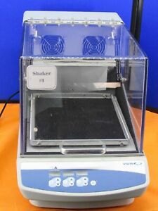 VWR Laboratory Incubating Orbital Shaker Model 900165 For Parts or Repair
