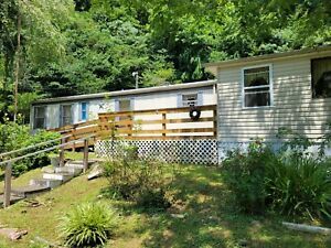 Mobile Home Saddle brook by. Fleetwood 14x75.