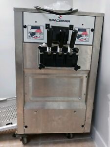 Spaceman USA (2) 8.45 Quart Commercial Soft Serve Machine With Air Pump