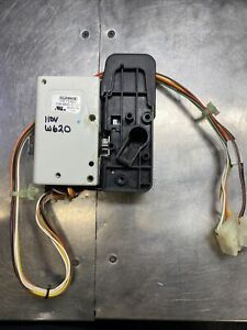wascomat washer door lock unit generation 6 110 volt pulled from working w620