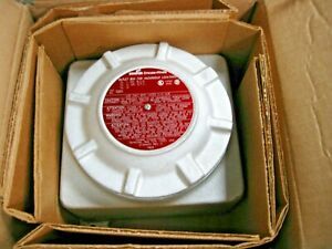 CROUSE HINDS   GUB01  HAZ LOCATION EXPLOSION PROOF JUNCTION BOX  NEW