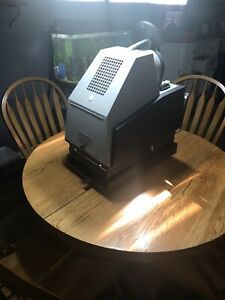 DA-LITE VU-LYTE IV 12400 Projector Retro