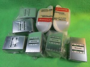 LOT 3 HONEYWELL TP970A 2004 4 PNEUMATIC THERMOSTAT CONVERTASTAT DIRECT ACTING