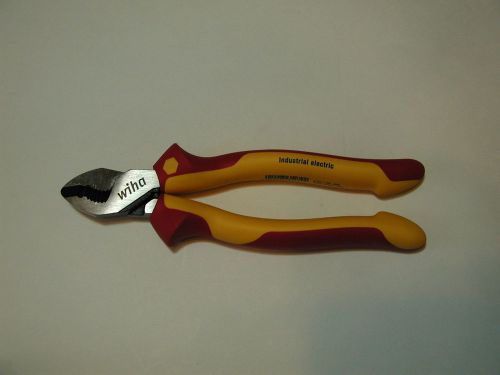 Wiha 8&#034; Industrial Finished Insulated Cable Cutter 32927