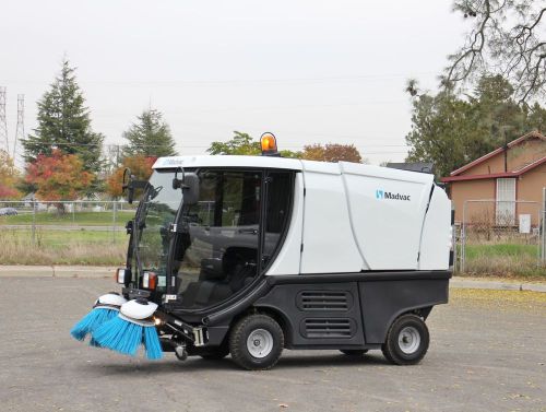 2009 madvac cn100b compact litter sweeper for sale