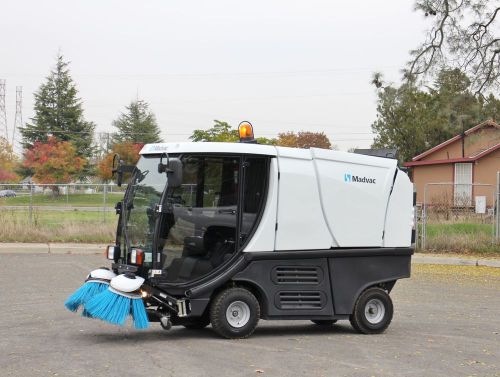 2009 Madvac CN100B Compact Litter Sweeper