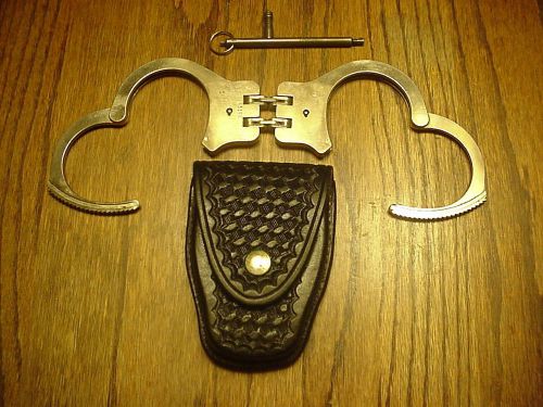 Peerless Hinged Handcuffs ~ Tex Shoemaker Baton Key &amp; Black Basket Weave Case