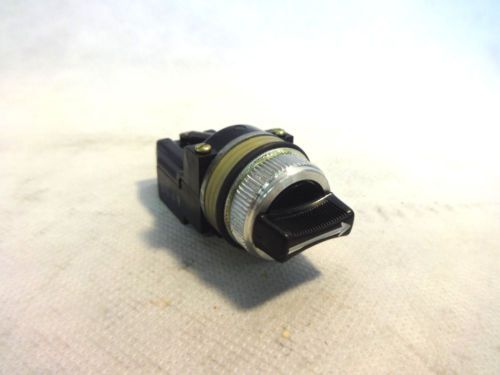 NEW GE GENERAL ELECTRIC CR104B2211 3-POSITION SELECTOR SWITCH