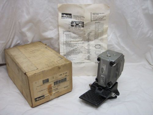 PARKER CC737B FOOT OPERATED VALVE NEUMATIC 3/8 4 WAY 2 POSITION NOS FREE SHIP US