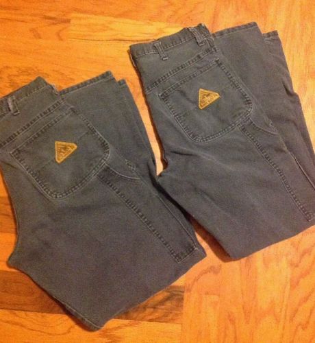 2 Pair Bulwark Flame Resistant FR Cargo Jeans  Size 31-32 Charcoal Color