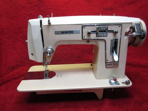 Industrial strength WHITE Sewing Machine Heavy Duty  Metal construction