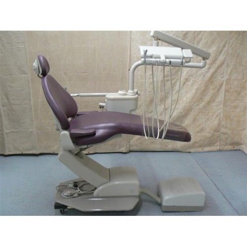 Adec Cascade 1040 Post Mount Chair And Unit With Assitants Package