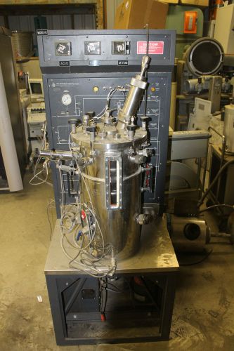 New brunswick   fermenter bio reactor  mcr-30-220-60-900a for sale