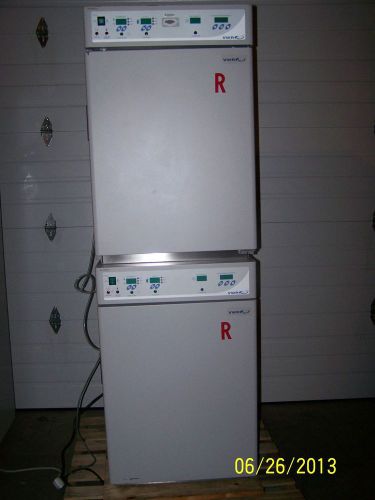 Vwr sheldon double stacked water jacketed co2 incubator  2475 for sale