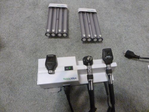 Welch Allyn 767 W/ Otoscope &amp; Ophthalmoscope Heads + Extra Head