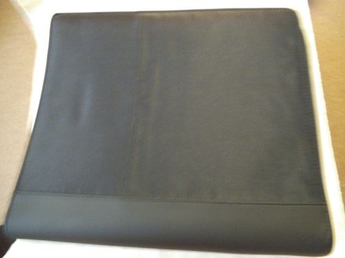 Black Professional Zippered 3-Ring Portfolio with Calculator --Simulated Leather