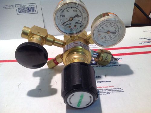 Praxair gas regulator cga 346 model 4123331-000 with shut off valve #6 for sale