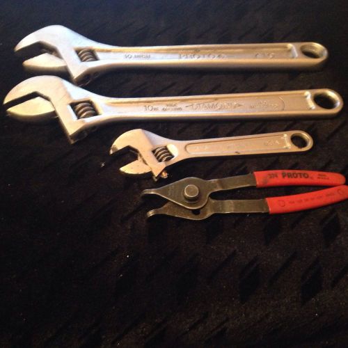 Lot Of Various Hand-Held Wrenches