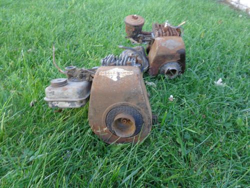 (2) Vintage 1940s ? Briggs &amp; Stratton Model Gas Engine Small Cast Iron Motor