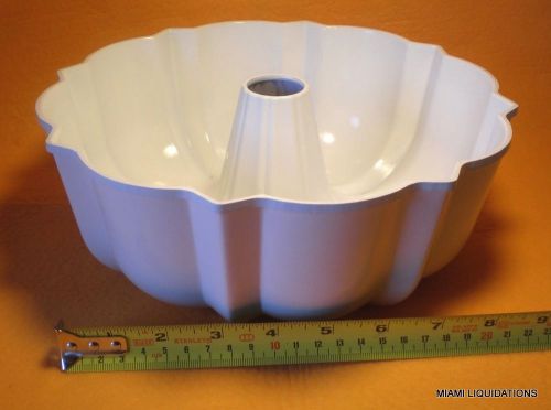 Nordic ware 50124 fluted tube pan 12 cup pro cast best bundt cake nonstick bake for sale