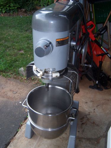 Hobart D340 40 Quart Mixer w/ Guard