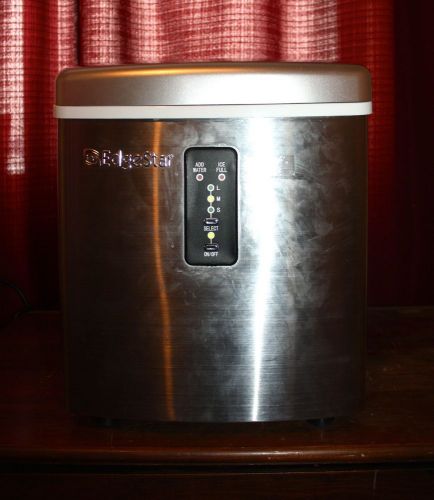 Stainless Steel Portable Ice Maker, Compact Countertop Machine, EdgeStar IP210SS