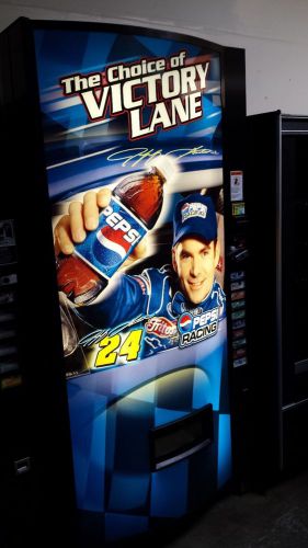Vendo Multi Price Soda Vending Mach. 12, 16 &amp; 20 oz Pepsi/Coke 10 Selection