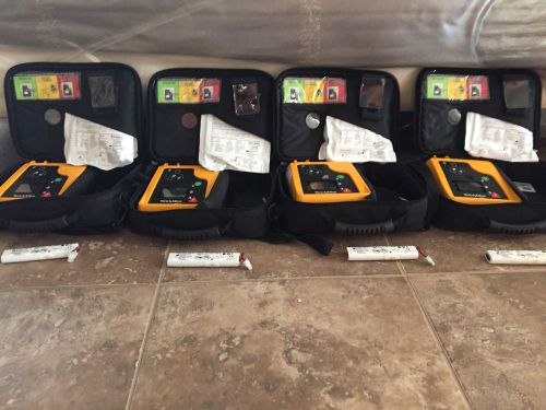 Welch Allyn AED 10 Defibrillator - Lot Of 4 With Working Batteries