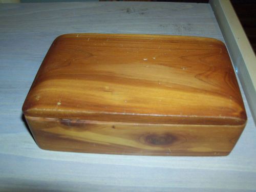 cedar box with hinged lid  6 5/8&#034; X3 3/4&#034; X2 inches,
