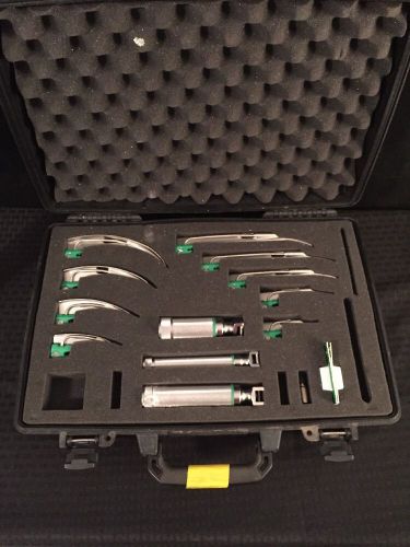 WELCH ALLYN Comprehensive Laryngoscope Kit REF MIL5062 &amp; Case Good Cond. See Des