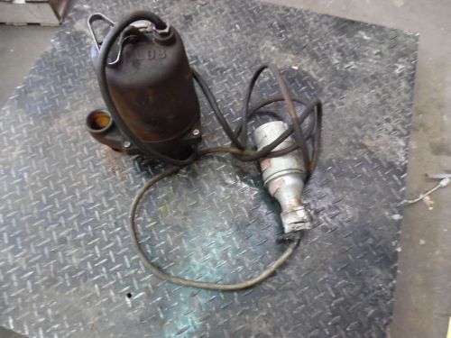 GOULDS SUBMERSIBLE PUMP, MODEL: WS0534B, 1/2 HP, RPM 1725, 460V, USED